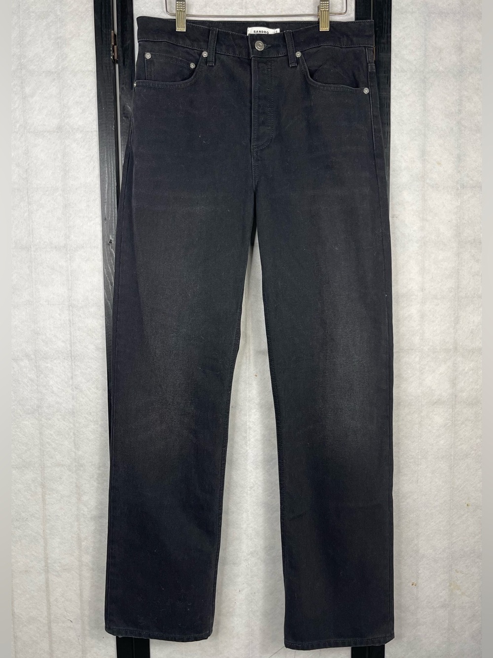 Sandro mends Black Straight Jeans - Classic Silhouette. 29